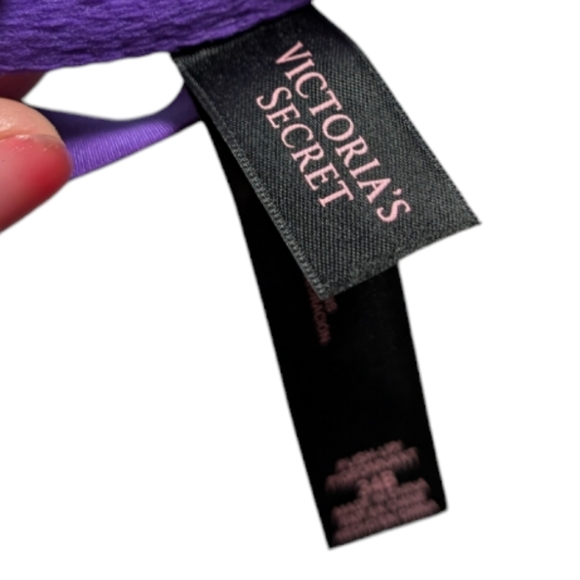 Victoria’s Secret Very Sexy Purple Lace Push-Up Bra 💜✨ Strappy & Stunning! - Picture 6 of 14